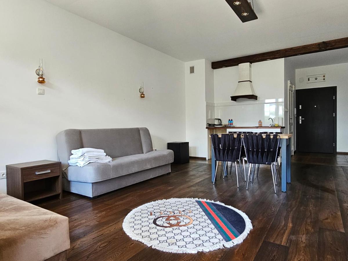 Apartment 34